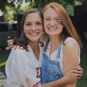 Meet your Posher, Alyssa